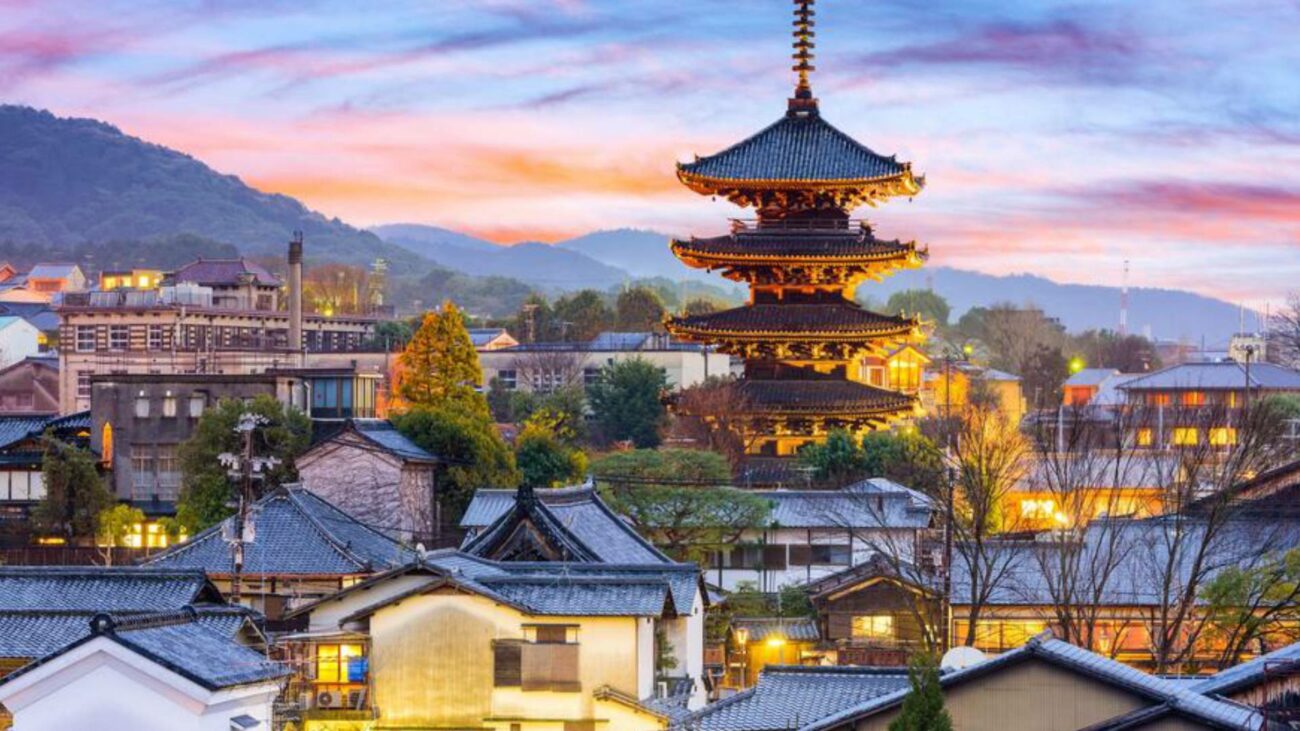 Kyoto, a city where the echoes of ancient Japan blend seamlessly with the rhythms of modern life, offers a unique experience to every visitor.
